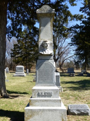 The Edward Klein monument in Pine Lawn Cemetery.